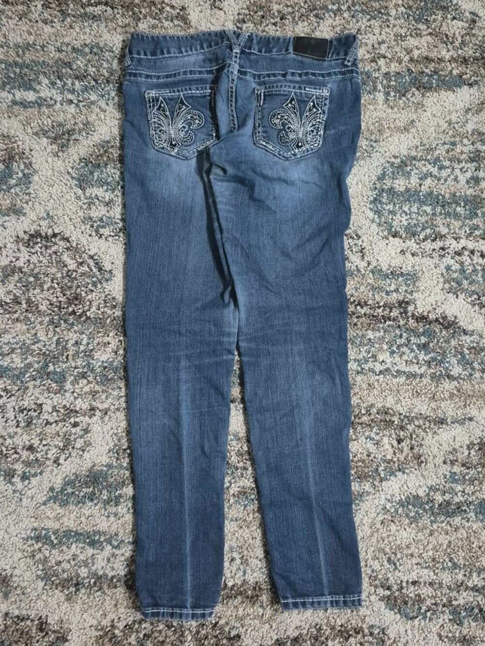 Y2kWomen’s Premium Vainty Collection Bootcut/Straight-Leg Jeans – Size 32W